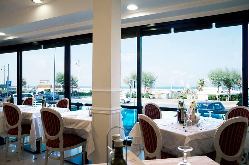 Hotel Executive La Fiorita Rimini Exteriör bild