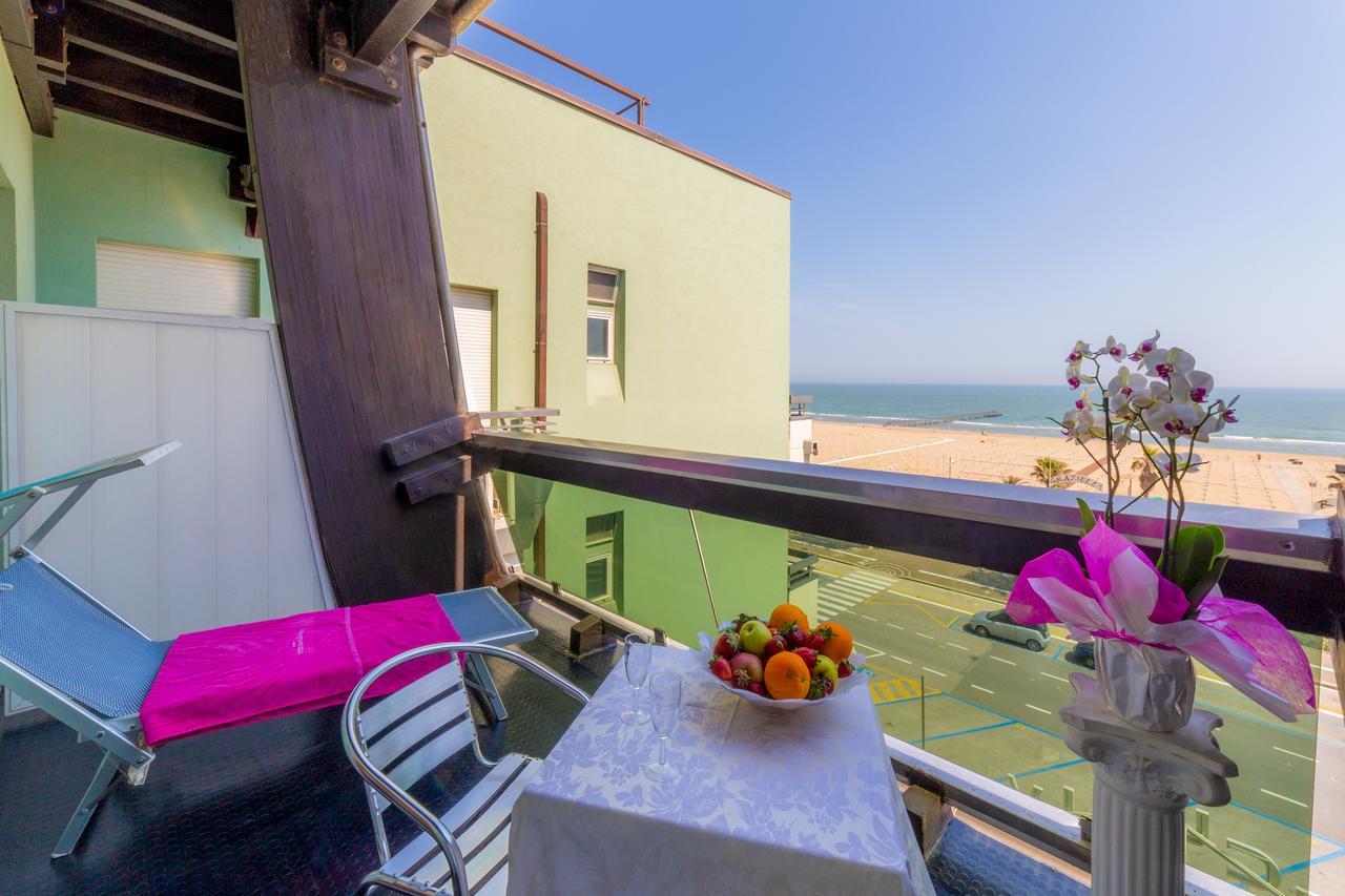 Hotel Executive La Fiorita Rimini Exteriör bild