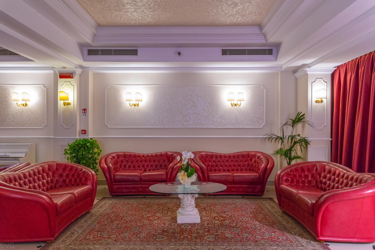Hotel Executive La Fiorita Rimini Exteriör bild